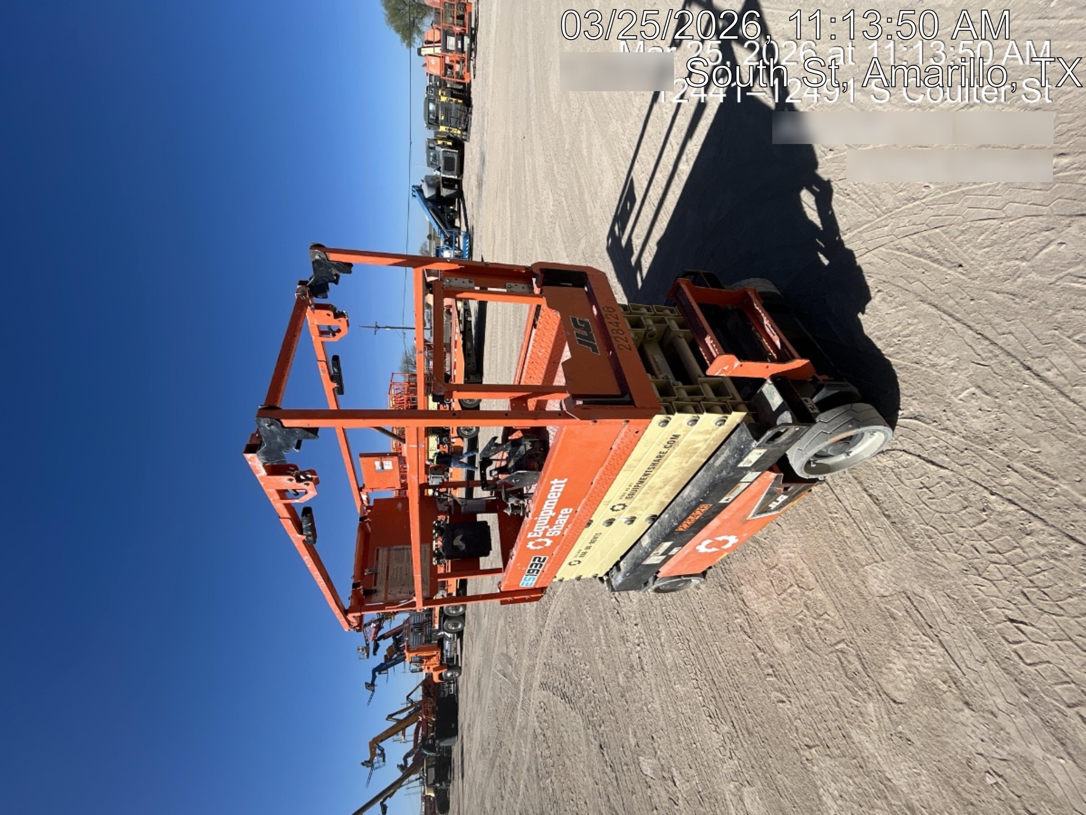 2022 JLG ES1932