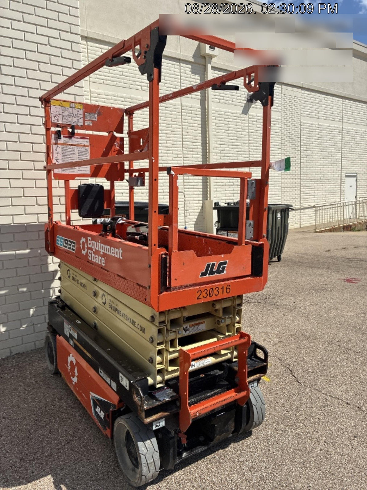 2022 JLG ES1932