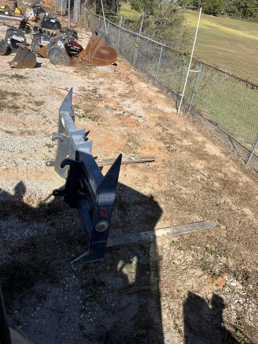 2022 SOLESBEE 96" Loader Fork Carriage - Solesbee