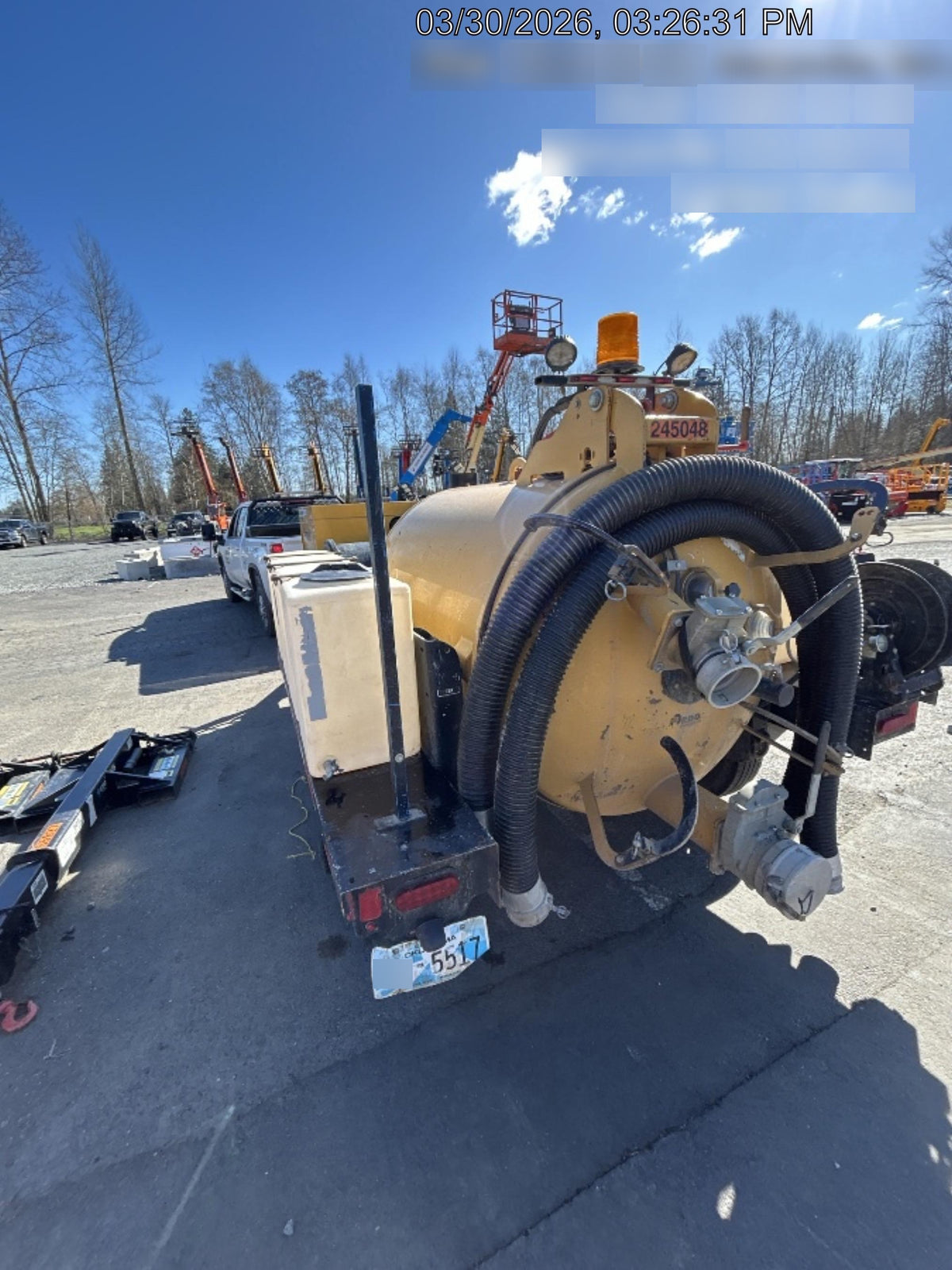2022 Vac-Tron LP573XDT T4 Koehler Diesel Engine, 500 Gallon Debris Tank, x2 100 Gallon Water Tanks