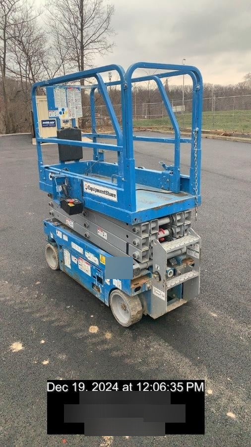 2019 Genie GS-1930 Fixed Rails with Chain Entry