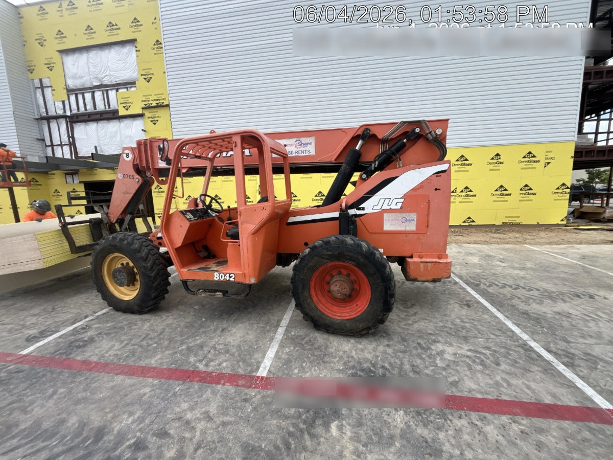 2007 Skytrak 8042 Skytrak 8042, 42' Reach, 8000 lb capacity