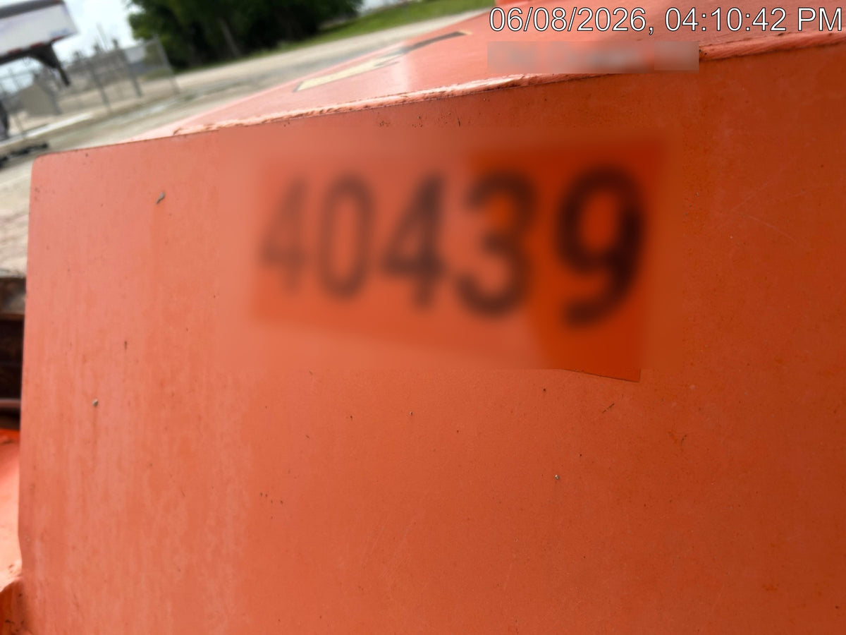 2019 JLG 400S