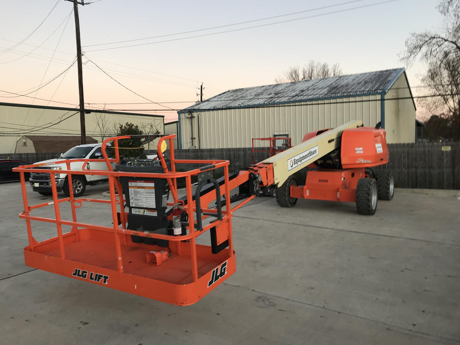 2019 JLG 660SJ
