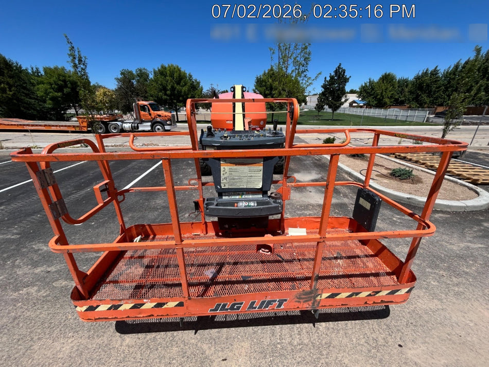 2021 JLG 400S