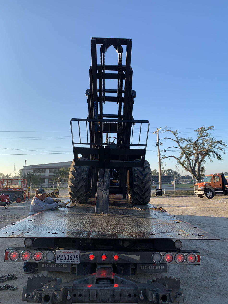 2021 CASE 588H