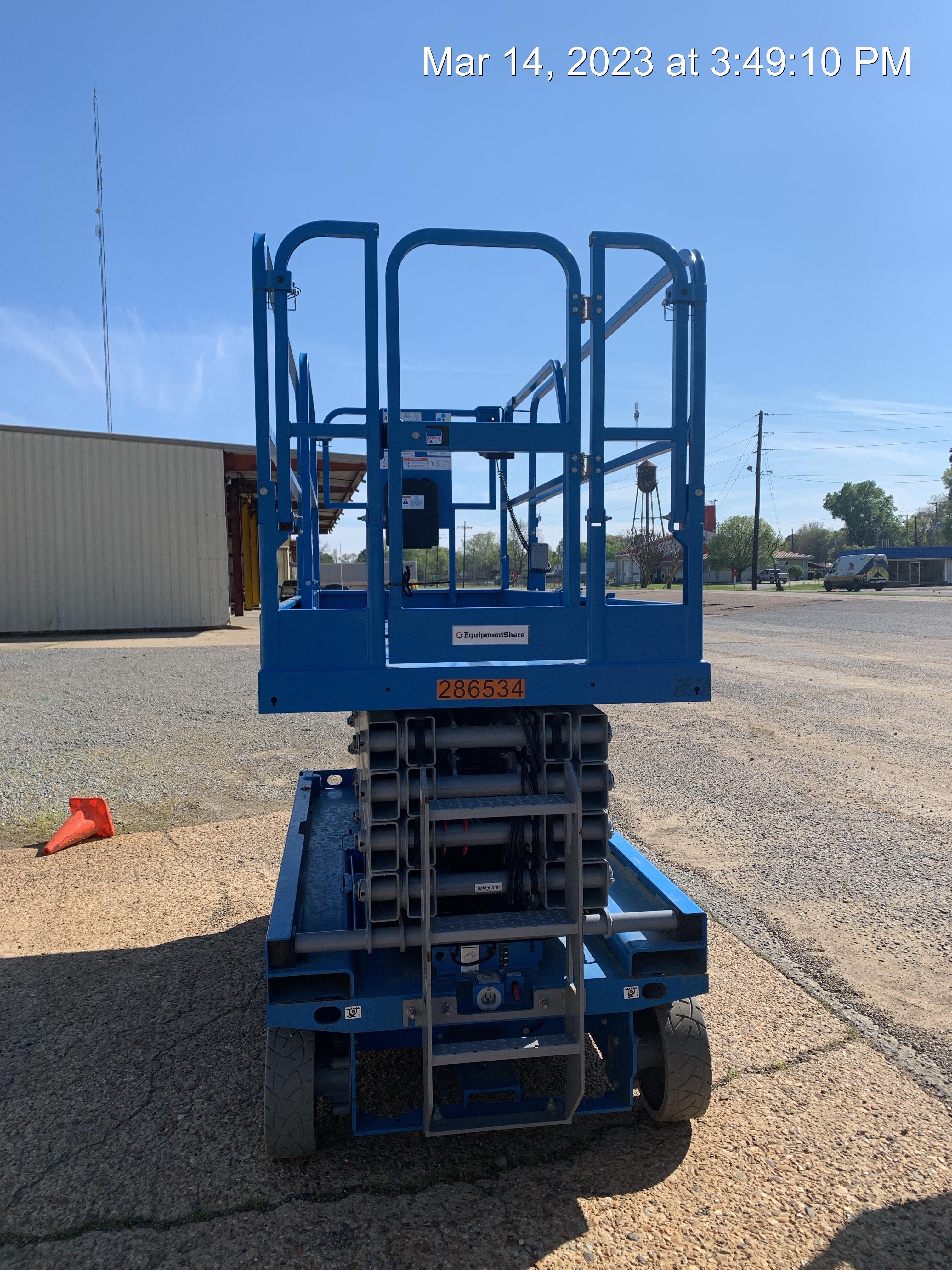 2022 GENIE GS-3246