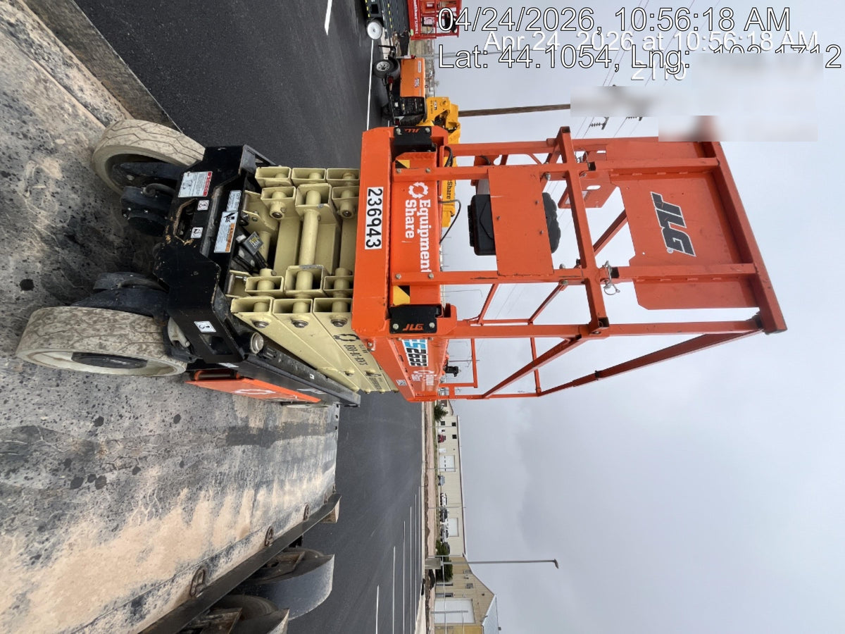 2022 JLG ES2632