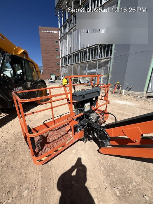 2020 JLG 660SJ