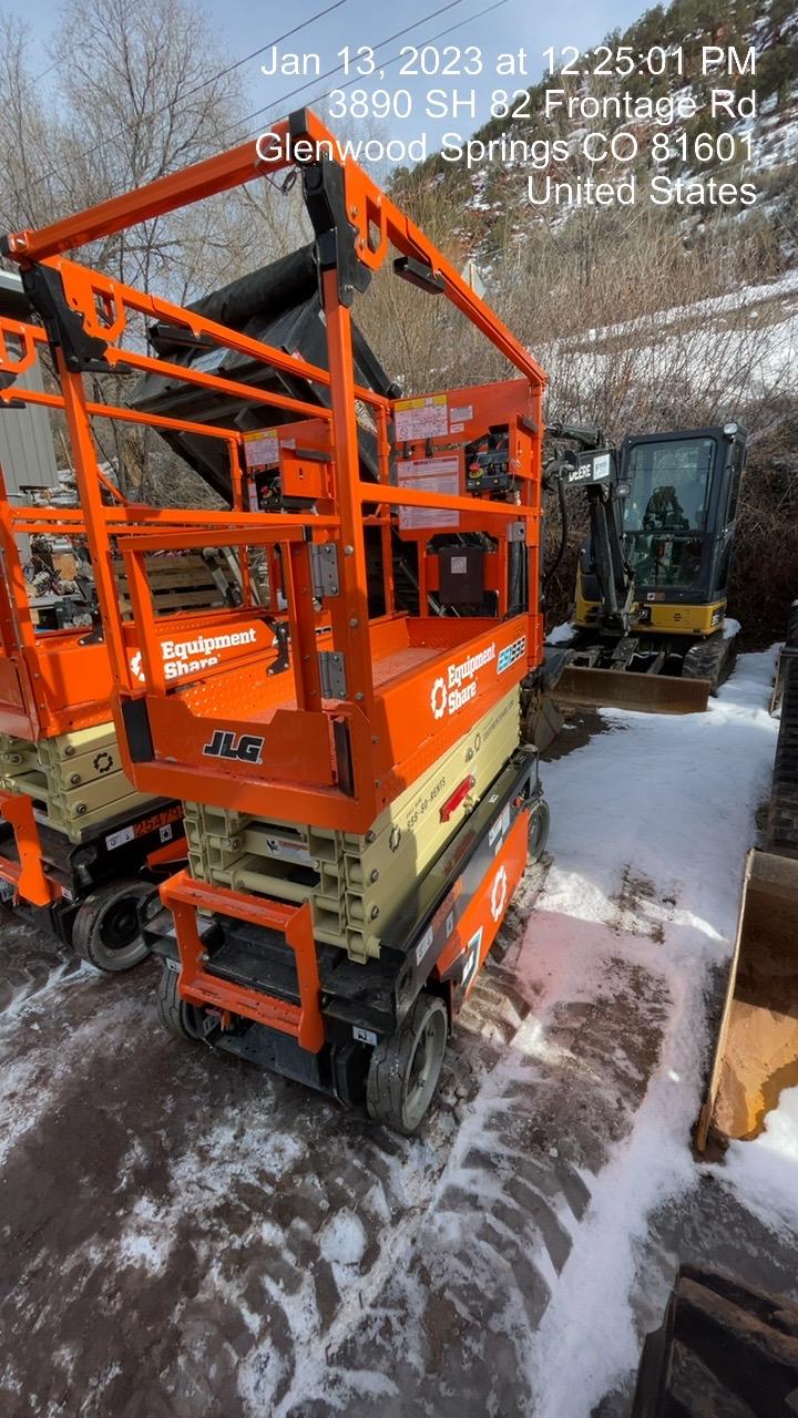 2022 JLG ES1932