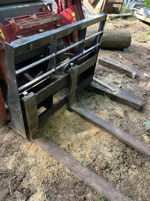 2019 TAKEUCHI TL10V2-R