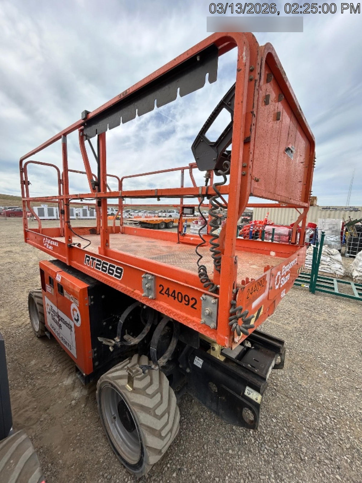 2022 JLG RT2669