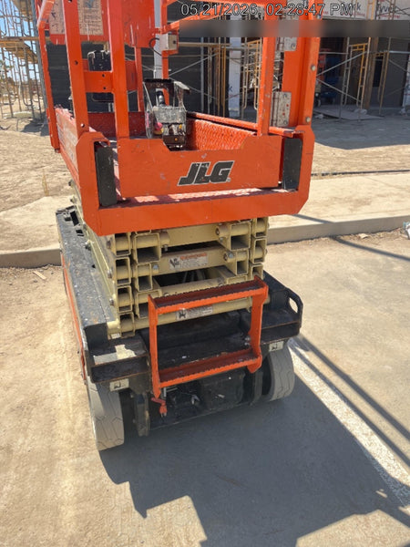 2022 JLG ES1932