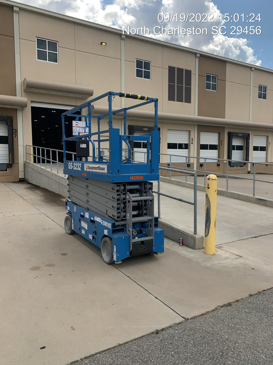 2022 GENIE GS-3232