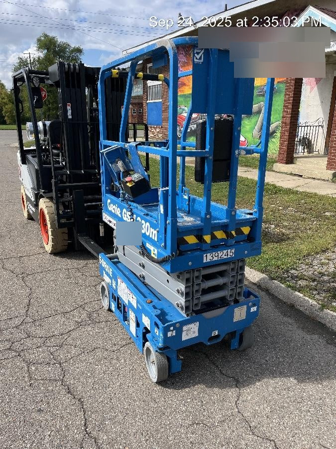 2021 GENIE GS-1330m
