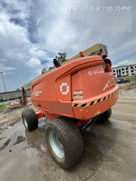 2022 JLG 660SJ
