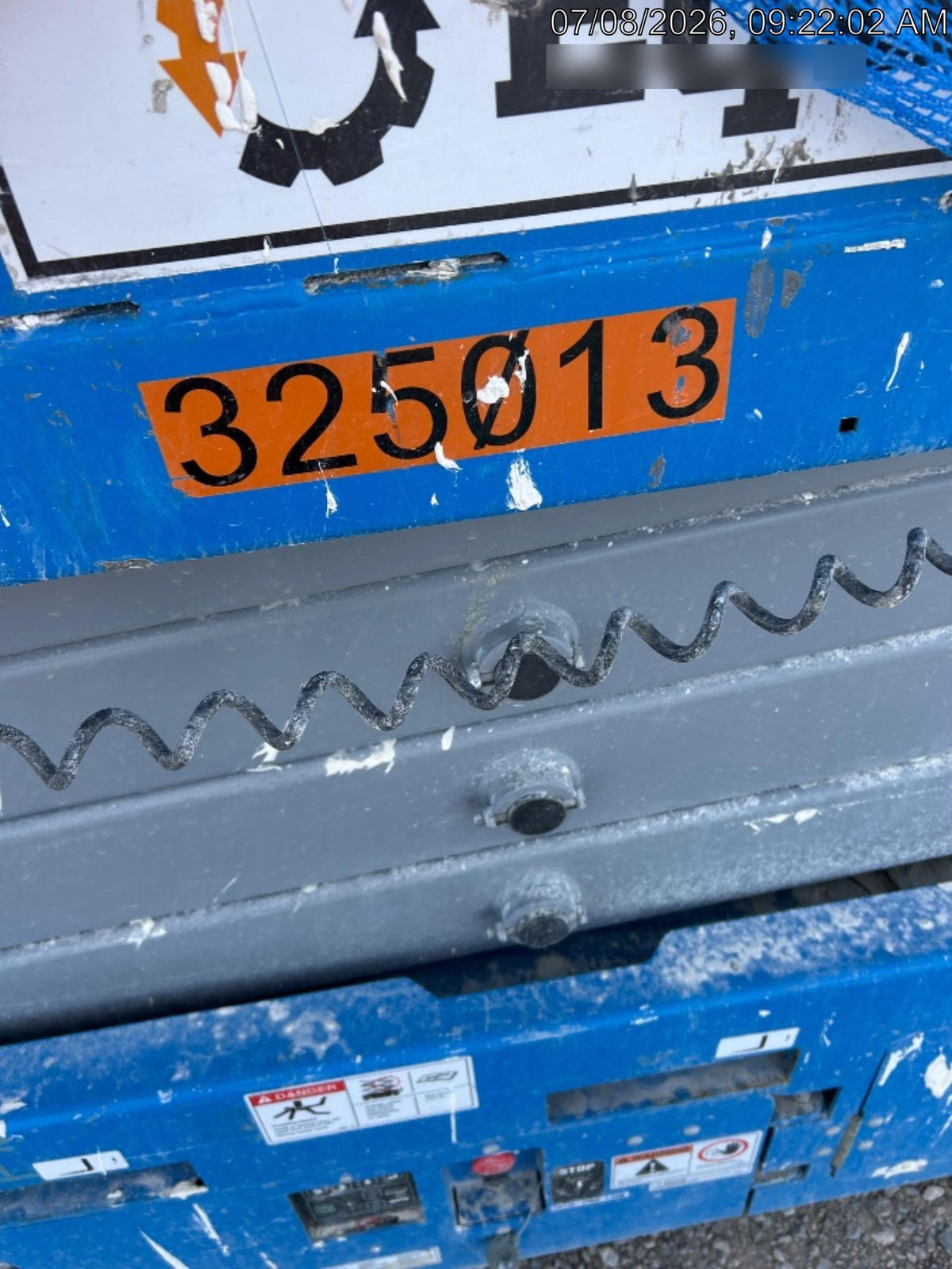 2023 GENIE GS-2632