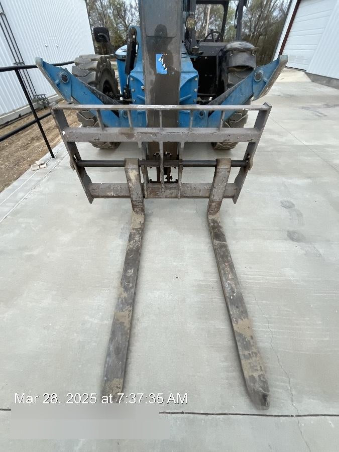 2019 GENIE GTH-1056