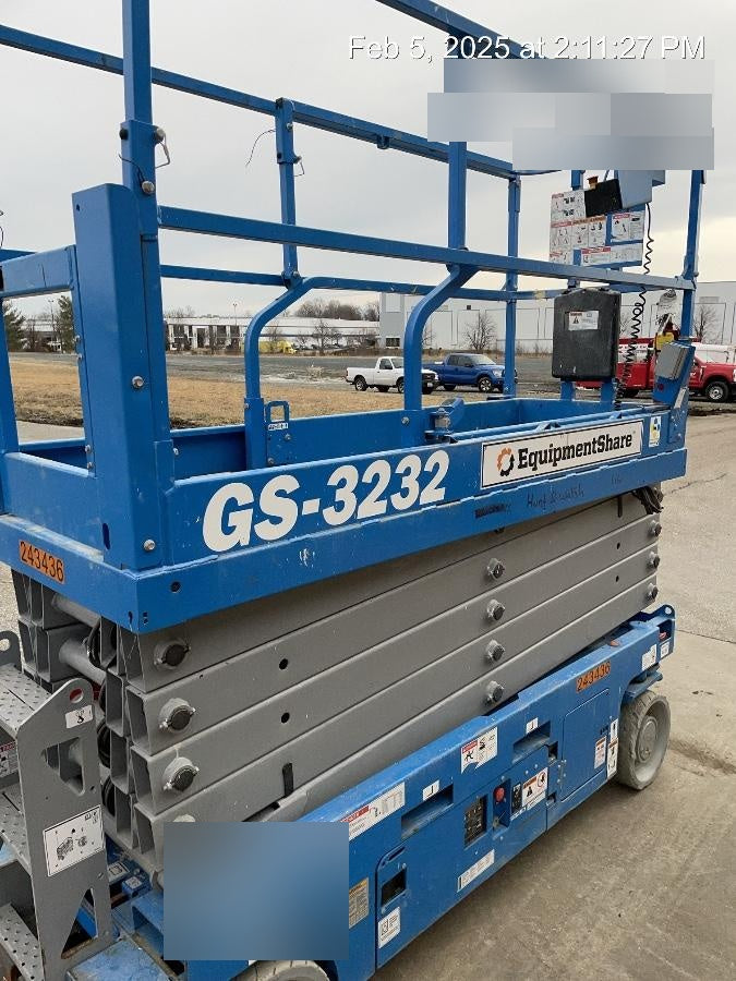 2022 GENIE GS-3232