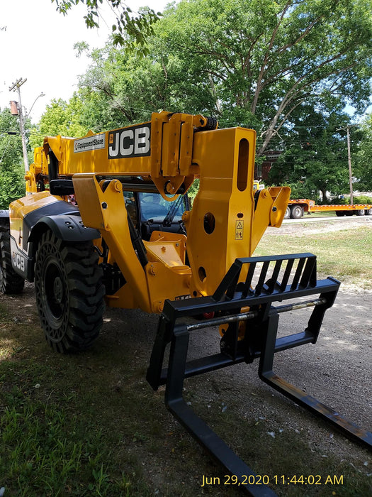 2020 JCB 510-56 Cab/Heat/Air, Solid Tires, Work Lights, Beacon, Aux Hydraulics, Back up Alarm, Lifting Eye, ES Decals