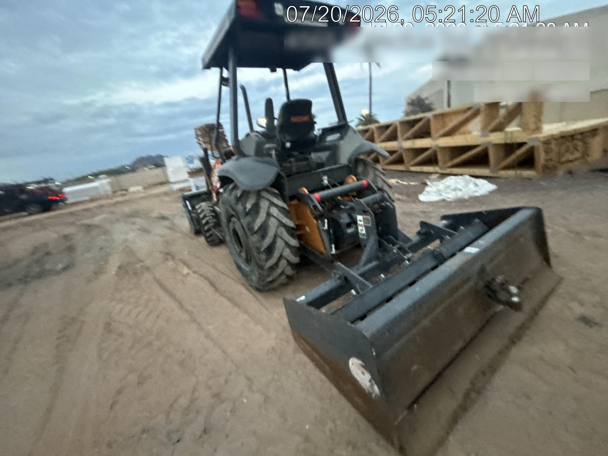 2022 CASE 570N EP