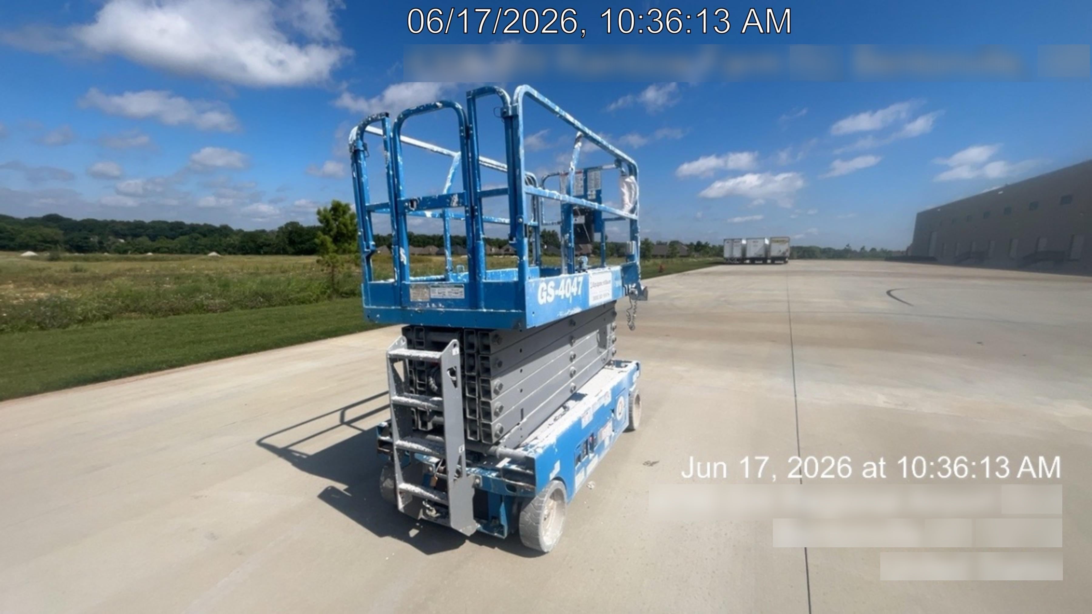 2019 Genie GS-4047 Folding rails with half height swing gate