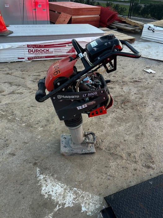 2024 HUSQVARNA LT5005