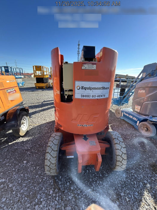 2019 JLG E300AJP