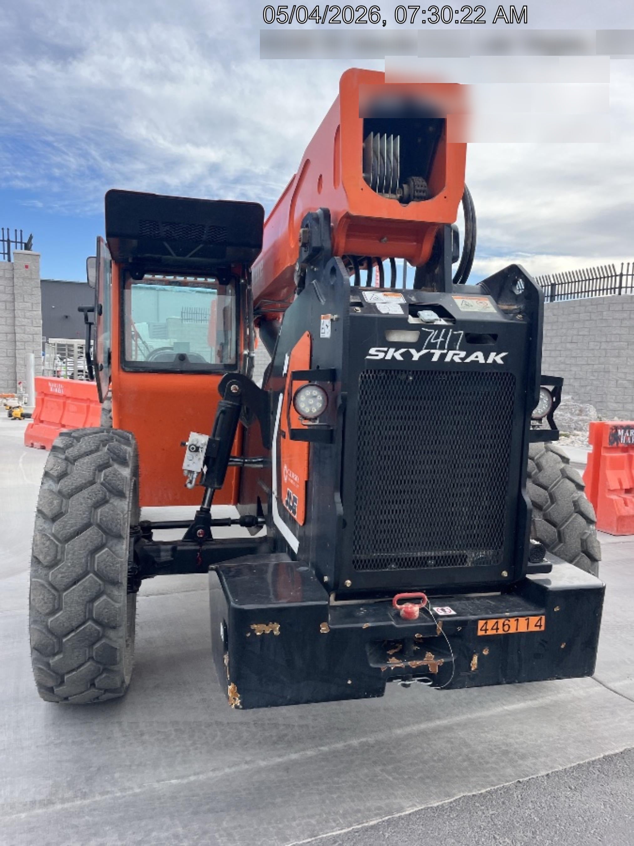 2024 SKYTRAK 8042