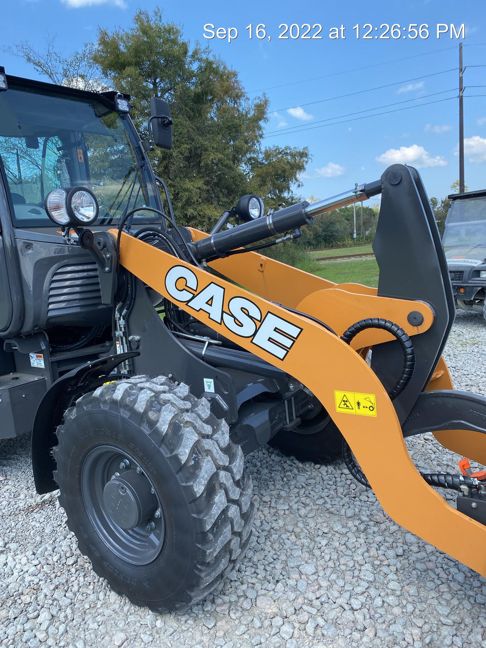 2022 Case 221F Cab/Heat/Air, CWK, Hydraulic Coupler, LED Worklights