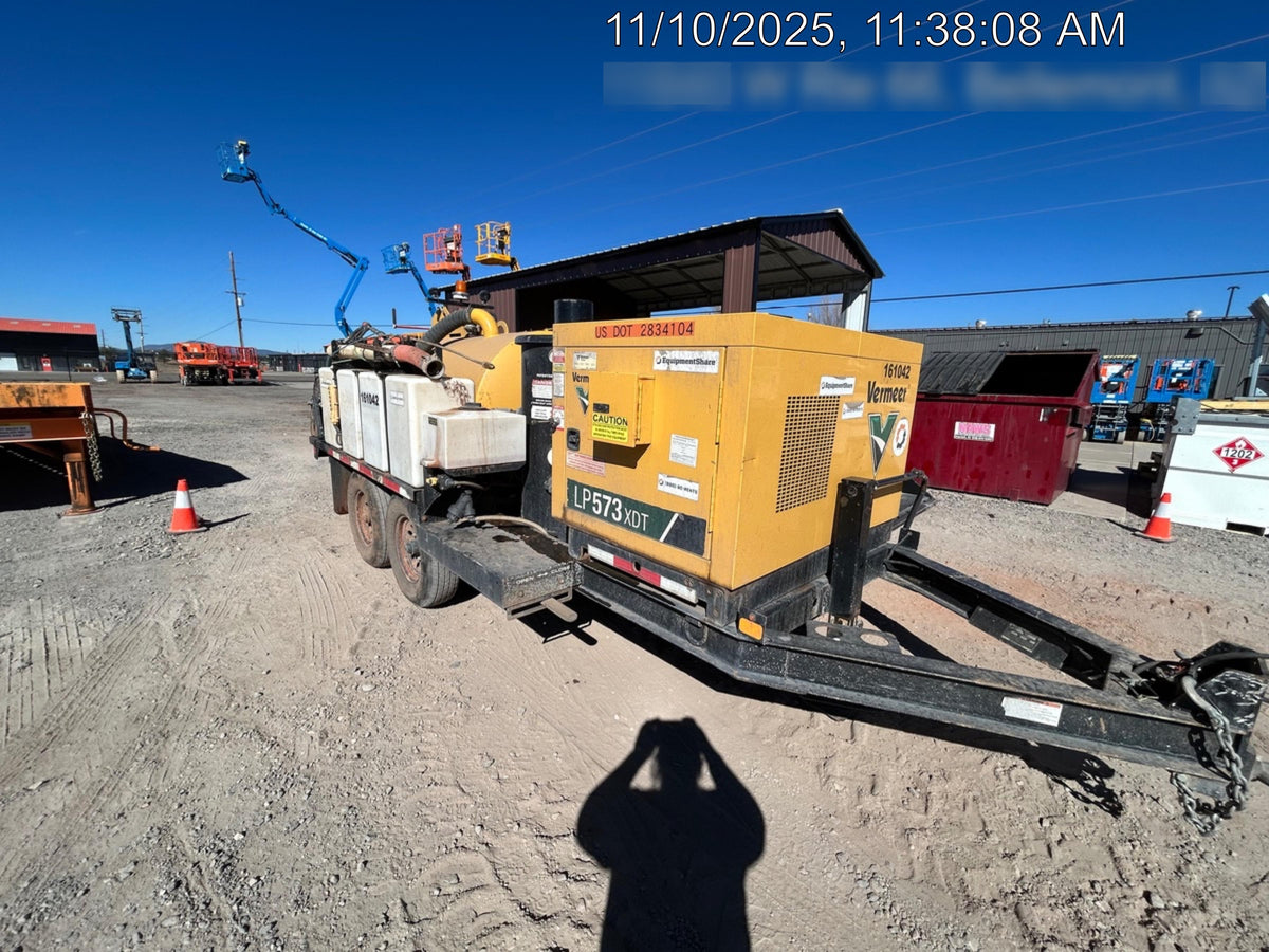 2021 Vac-Tron LP573XDT T4 Koehler Diesel Engine, 500 Gallon Debris Tank, x2 100 Gallon Water Tanks