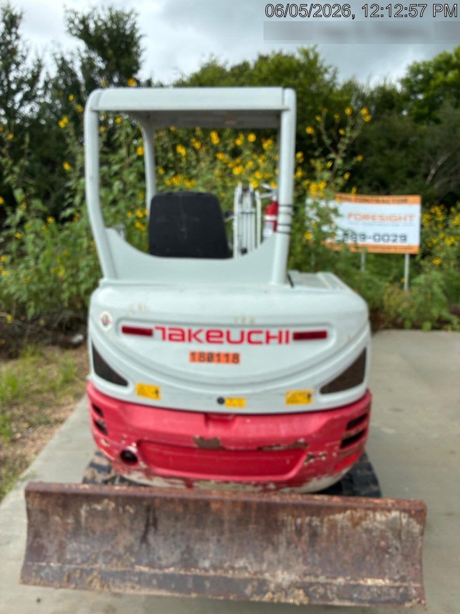 2021 TAKEUCHI TB235-2R