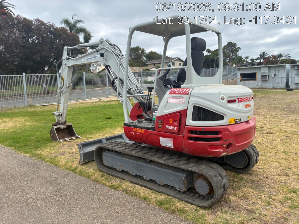 2024 TAKEUCHI TB250-2R