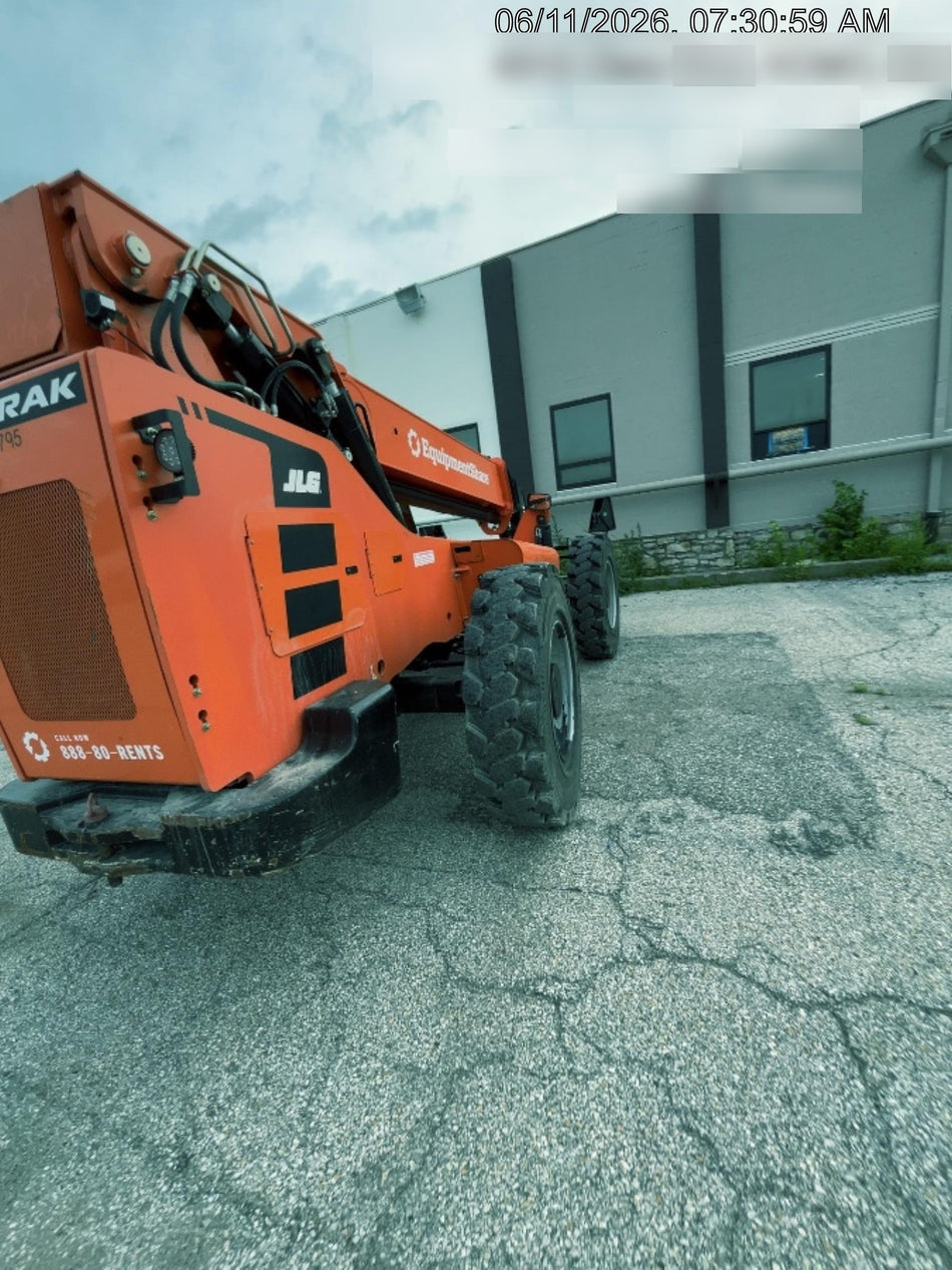 2022 SKYTRAK 12054