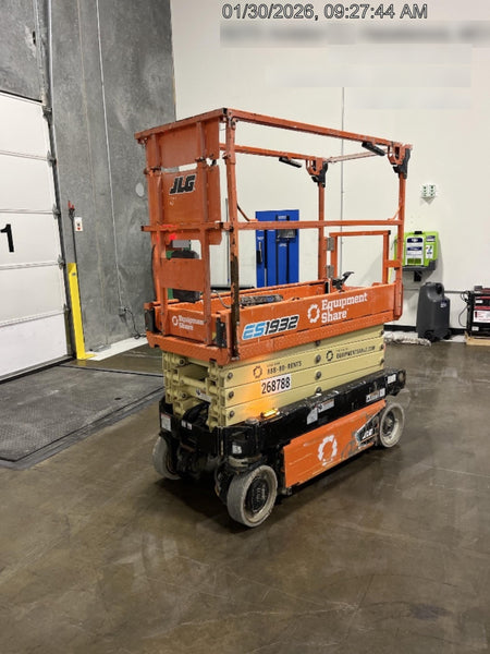 2022 JLG ES1932