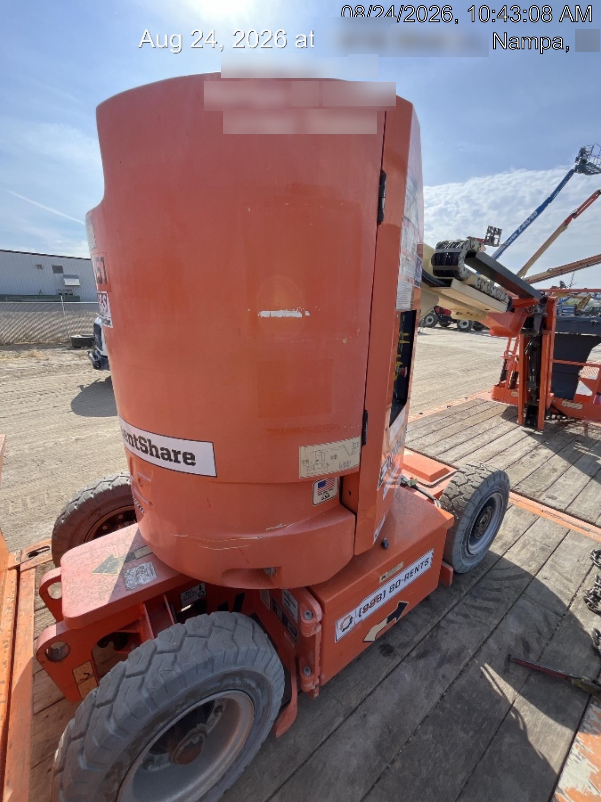 2019 JLG E300AJP
