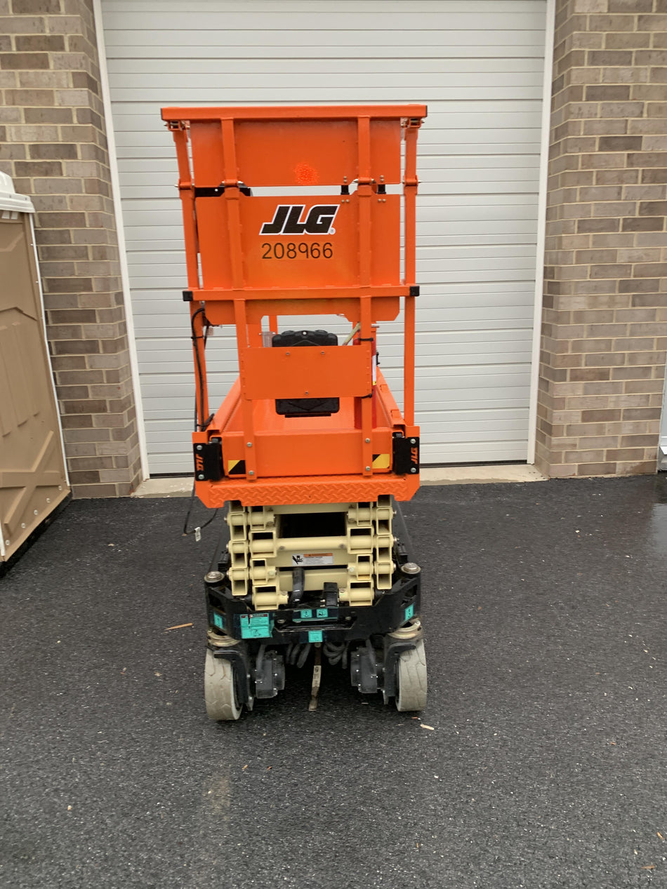 2022 JLG ES1932
