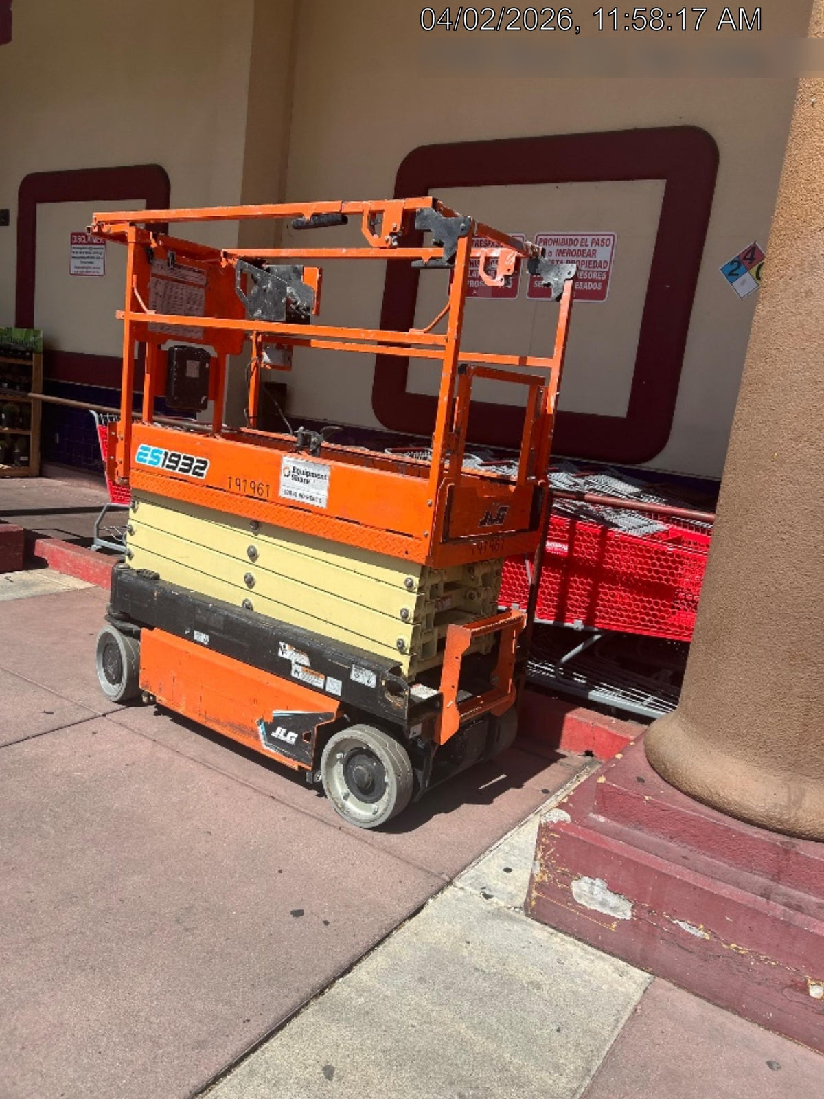 2021 JLG ES1932