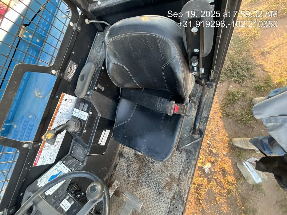 2018 Genie GTH-844 Genie GTH-844 w/Open ROPS, Solid Tires, beacon/work lights, 60" carriage/forks