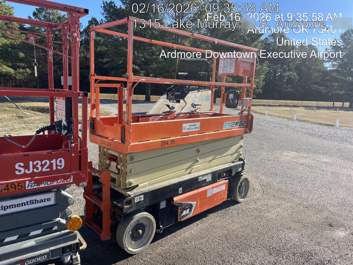 2022 JLG ES2632