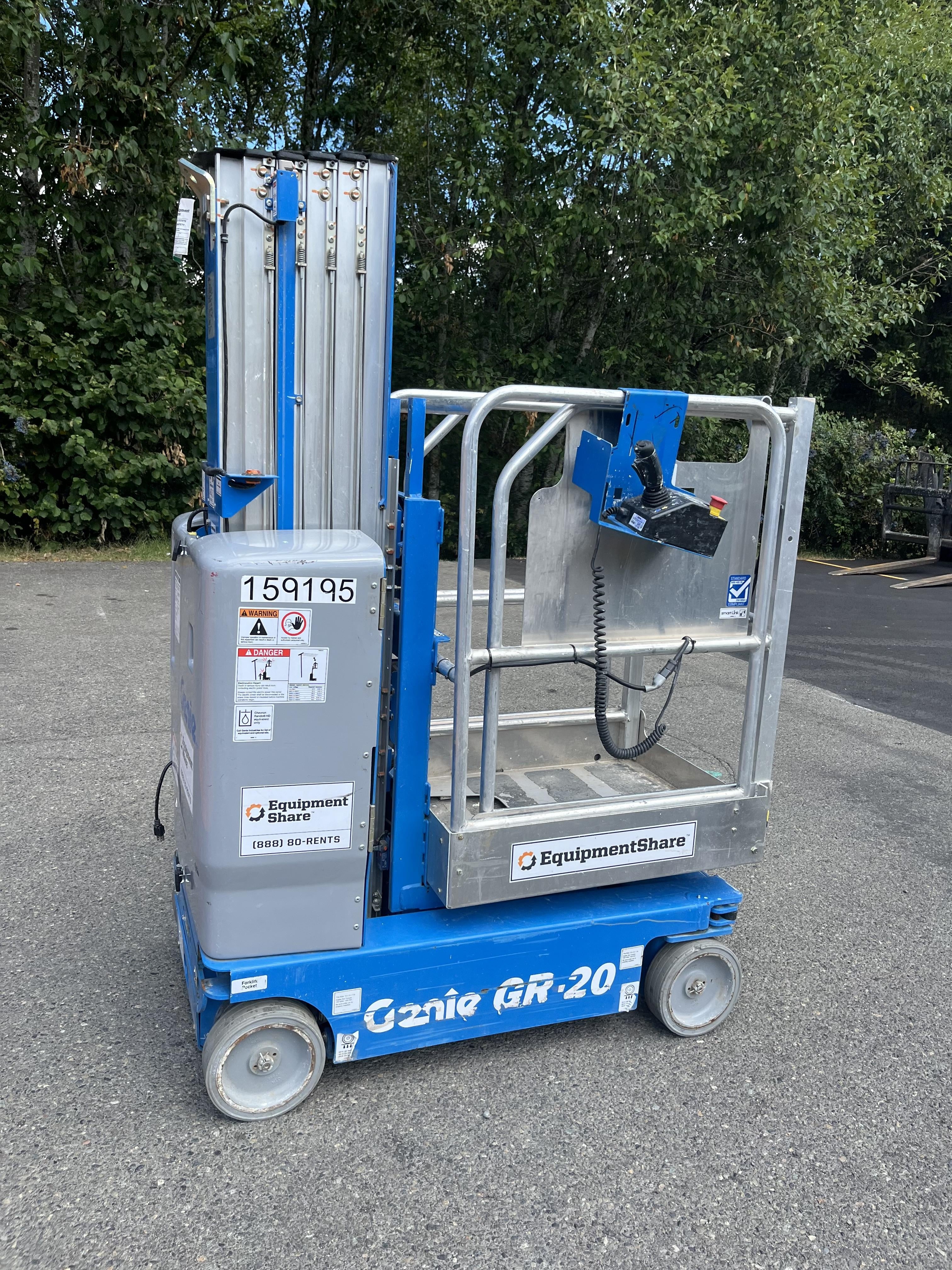 2021 GENIE GR-20