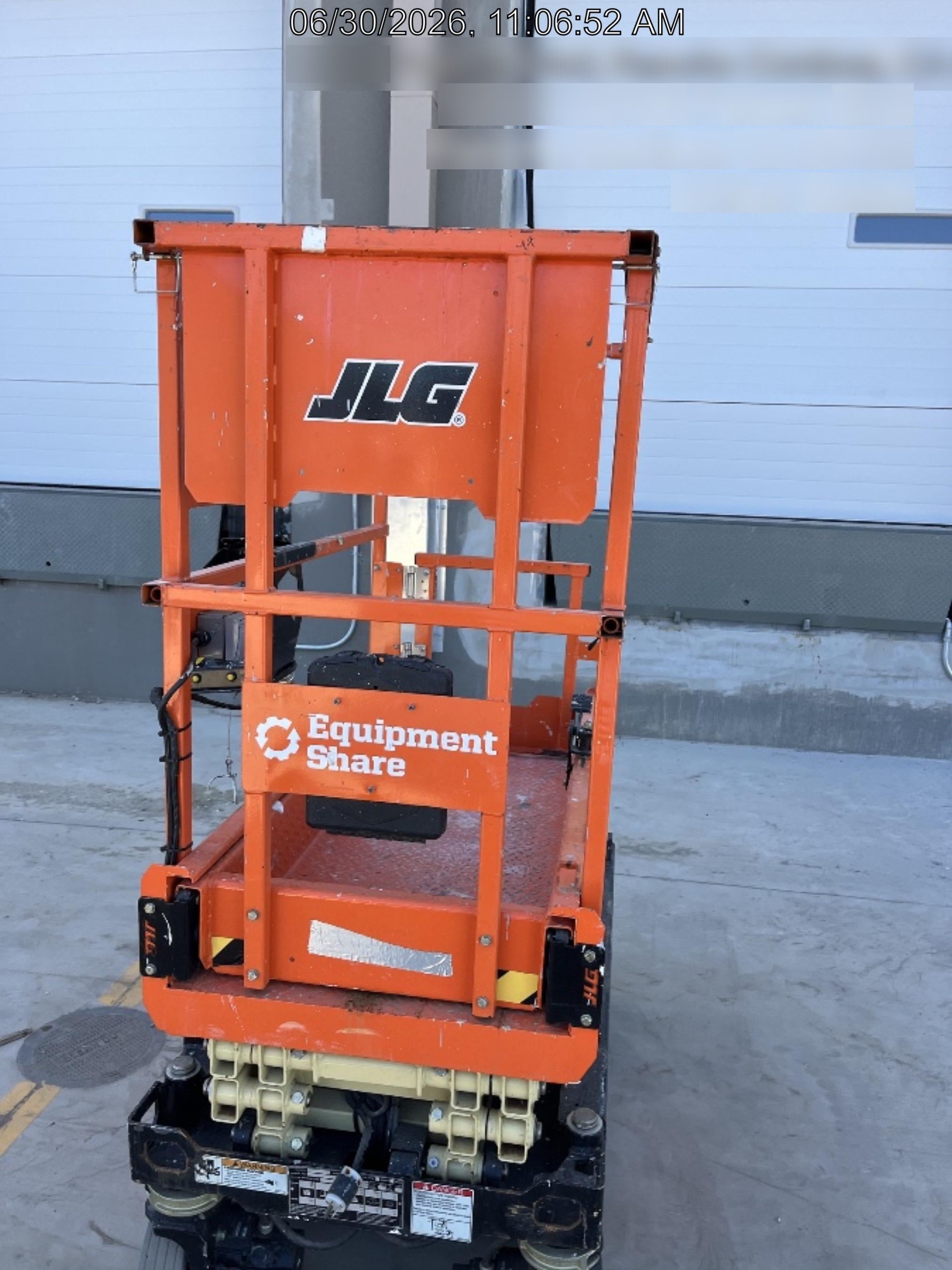 2022 JLG ES1330L