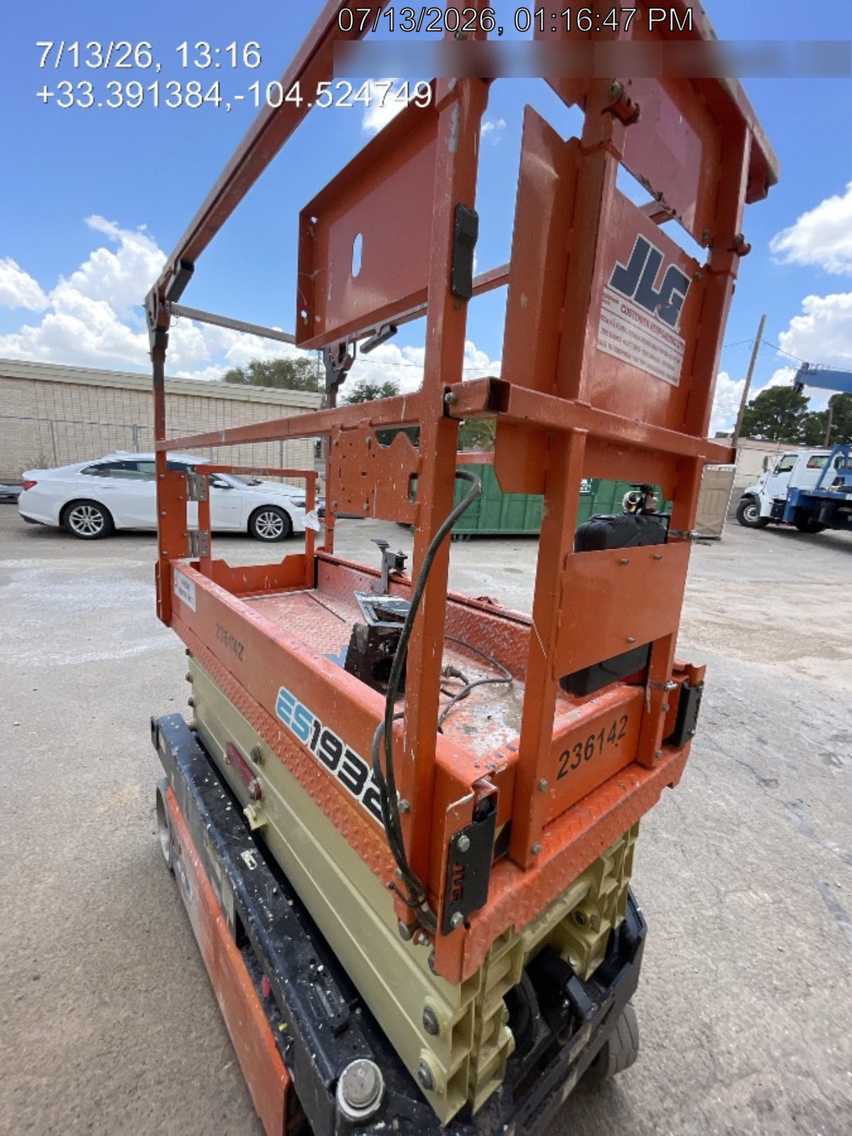 2022 JLG ES1932