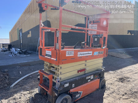 2021 JLG ES1932