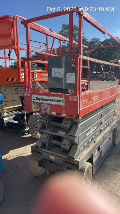 2016 Skyjack SJIII-3226 Standard Options