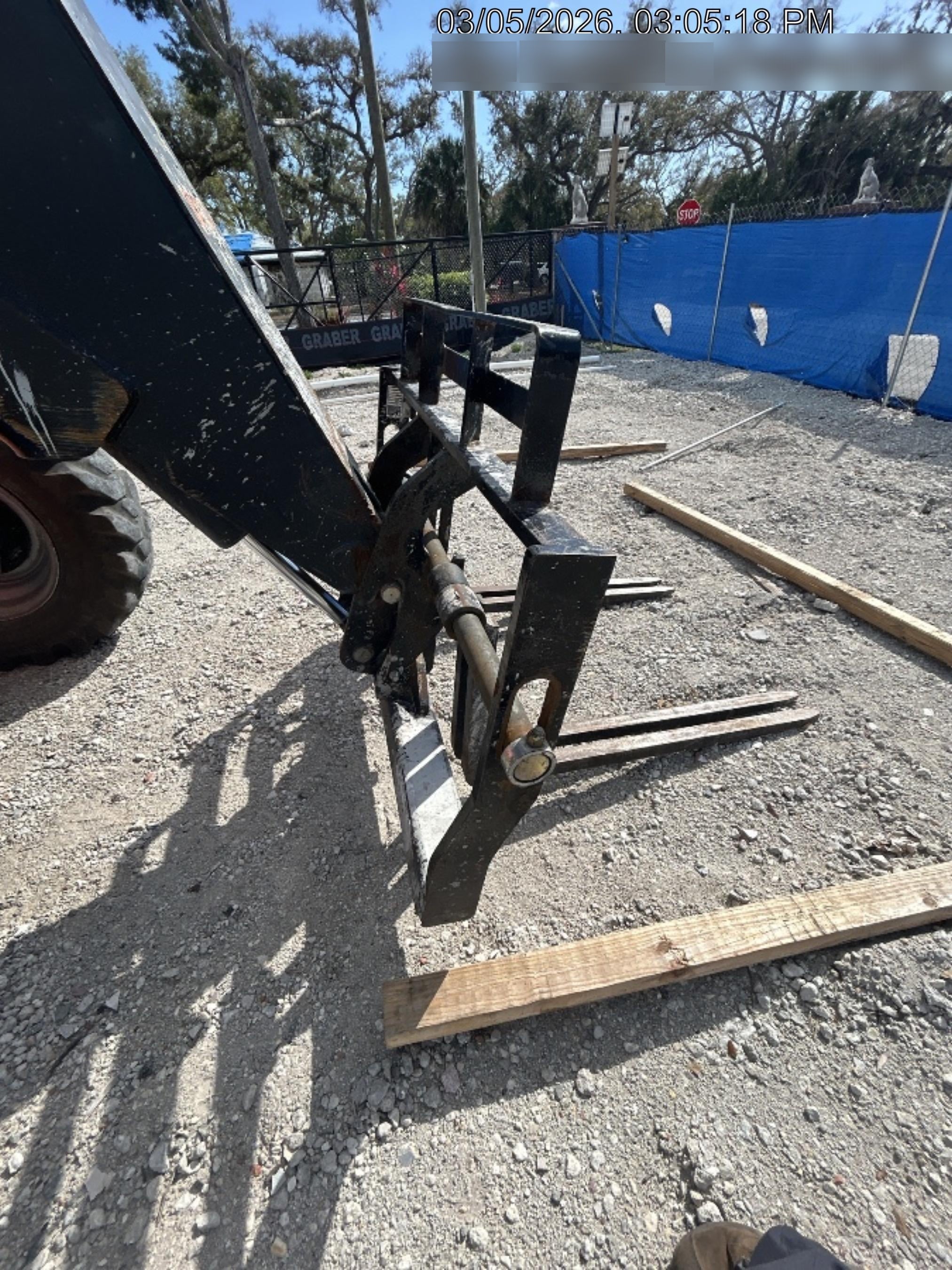 2017 Skytrak 6042 42' REACH, PALLET FORKS, 6k, FOAM FILLED TIRES