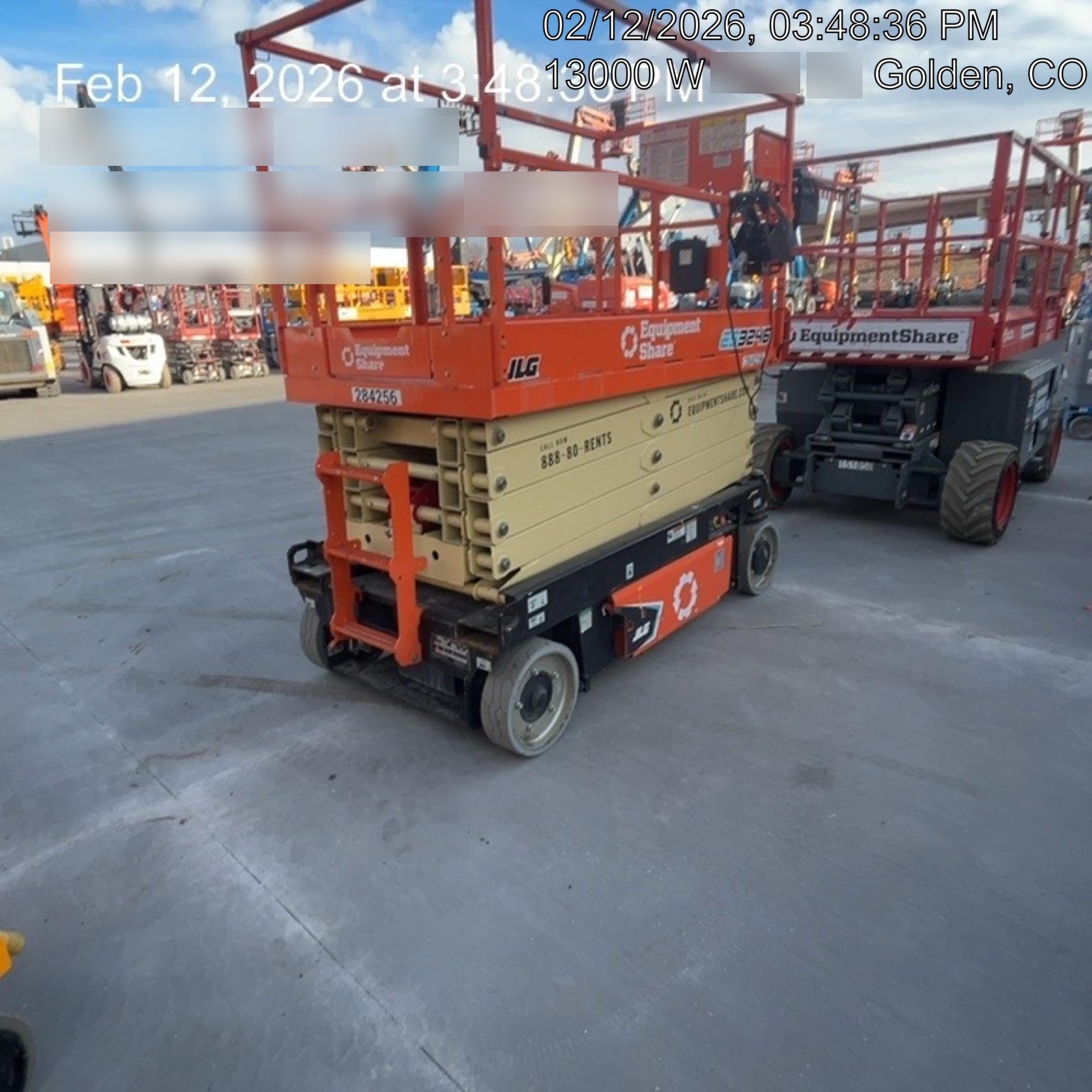 2022 JLG ES3246