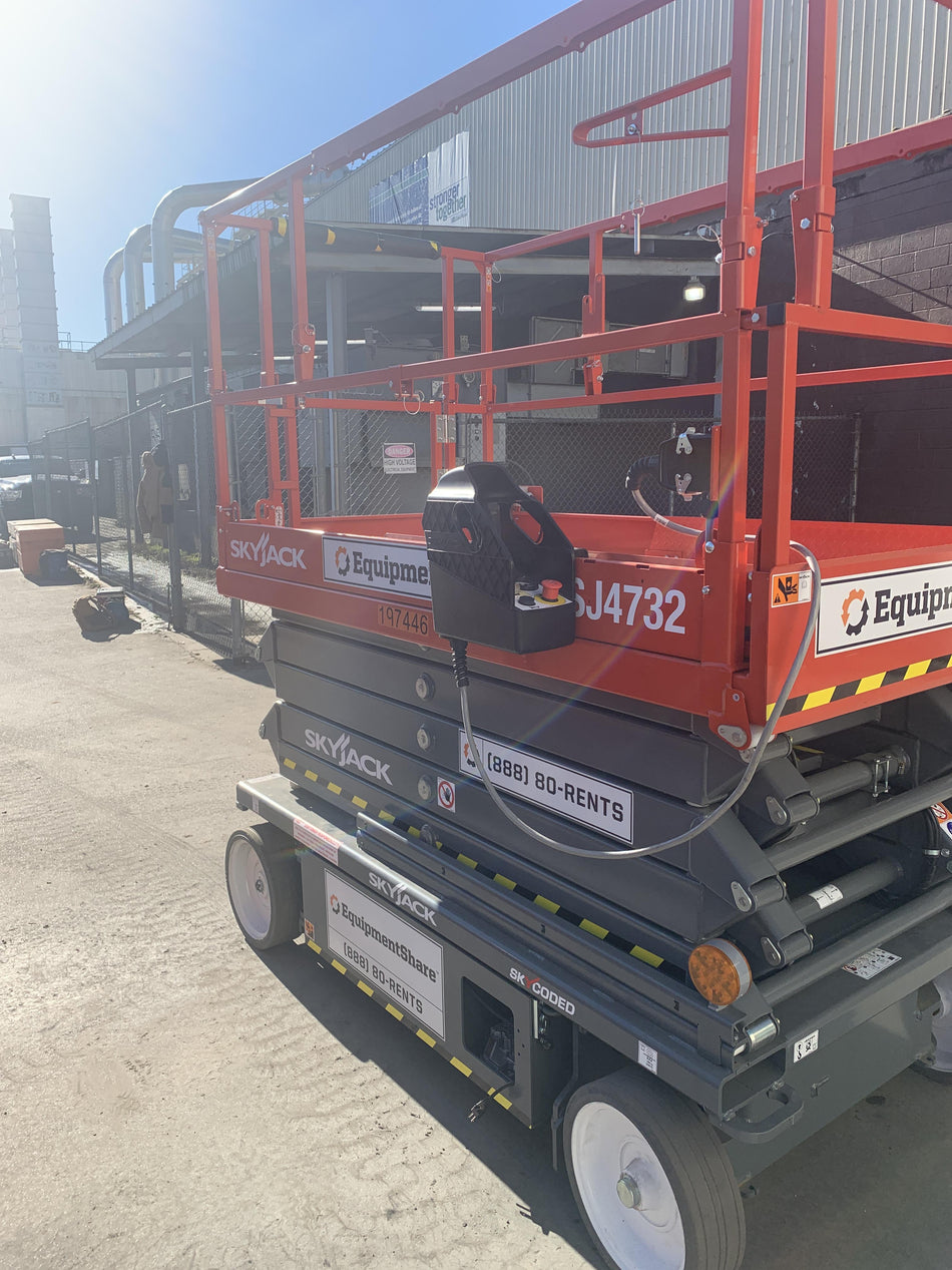 2021 SKYJACK SJ4732