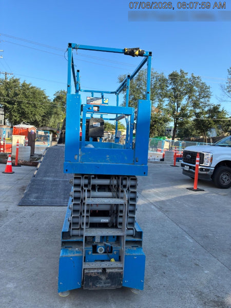 2023 GENIE GS-3232