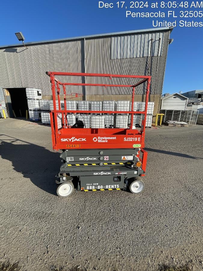 2024 Skyjack SJ3219 Electric Drive, Sld NM Tires, DBcns, RFRails, Power to Platform, T3 + Access Control